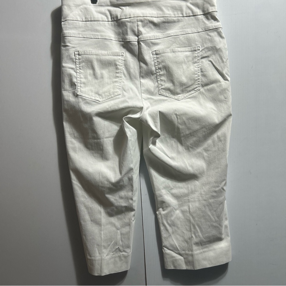 Ruby Rd. Cream Capris - Picture 2 of 4